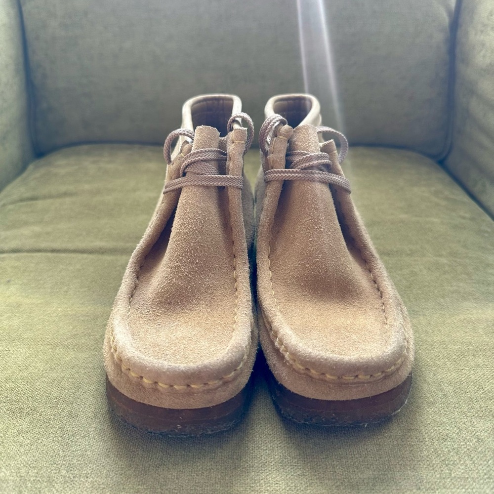 Clarks Originals Wallabee Suede Boots 🥾 - Picture 3 of 8